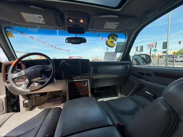 2003 Cadillac Escalade Standard