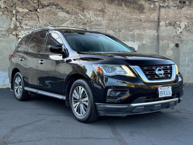 2020 Nissan Pathfinder S 2WD