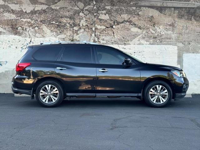 2020 Nissan Pathfinder S 2WD