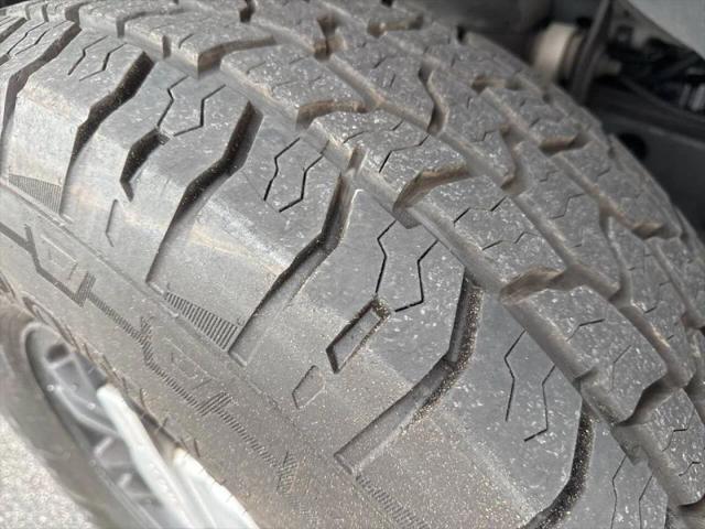 2006 HUMMER H3 Base