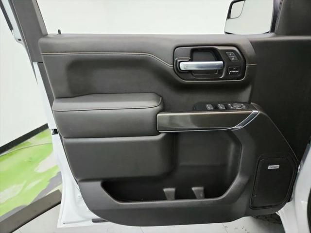 2022 GMC Sierra 1500 Limited 4WD Crew Cab Short Box AT4