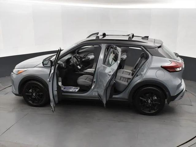 2023 Nissan Kicks SR Xtronic CVT