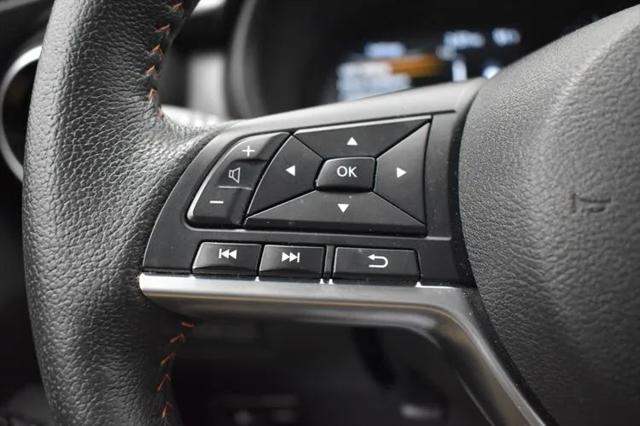 2023 Nissan Kicks SR Xtronic CVT