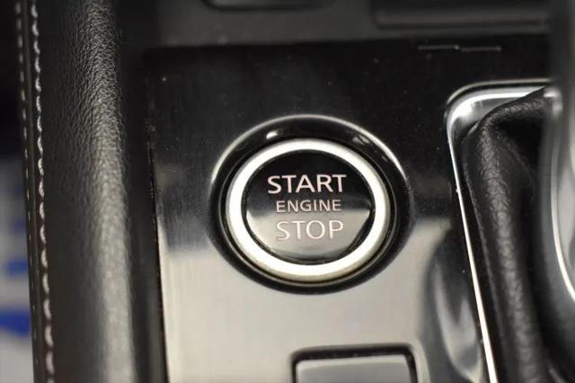 2023 Nissan Kicks SR Xtronic CVT