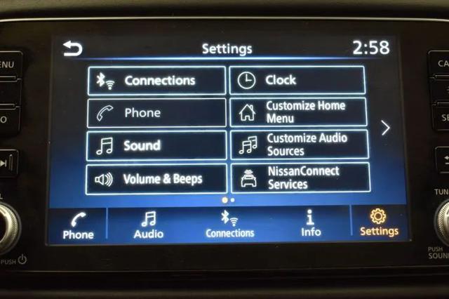 2023 Nissan Kicks SR Xtronic CVT