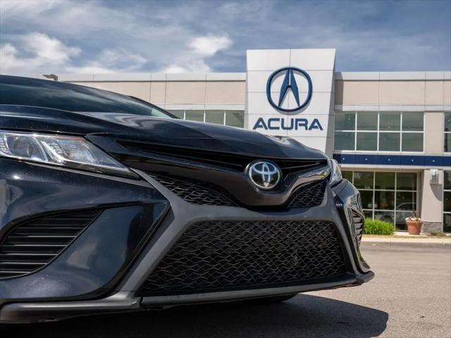 2020 Toyota Camry SE AWD