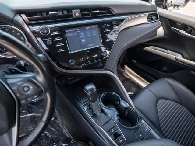 2020 Toyota Camry SE AWD