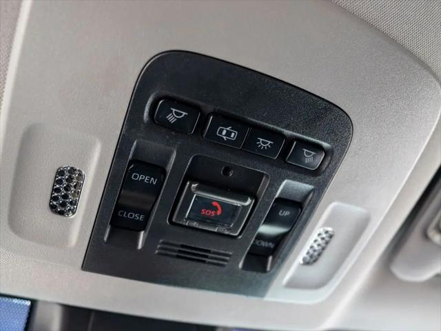2020 Toyota Camry SE AWD