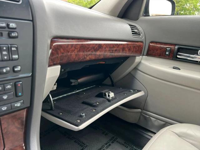 2002 Lincoln LS Base