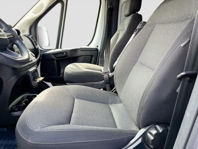 2025 Ram ProMaster 2500 Cargo Van Tradesman High Roof 159" WB w/Pass Seat