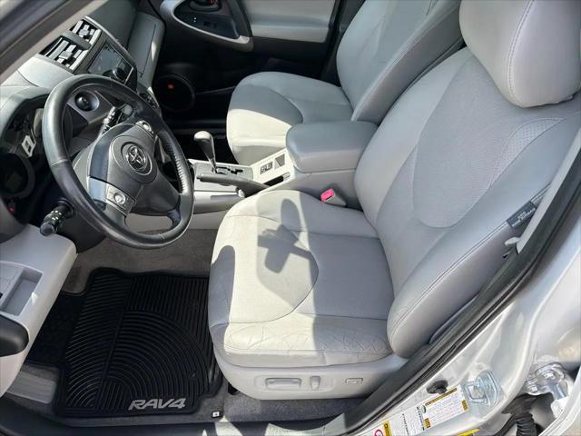 2008 Toyota RAV4 Limited V6