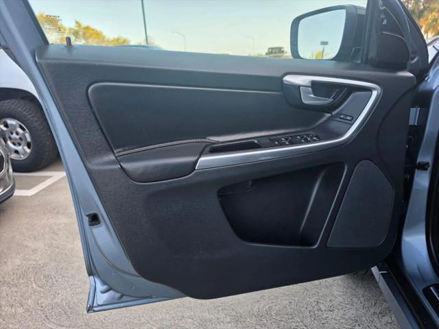 2017 Volvo XC60 T6 Dynamic
