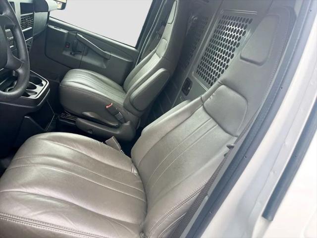 2025 Chevrolet Express Cargo Van RWD 2500 Extended Wheelbase WT