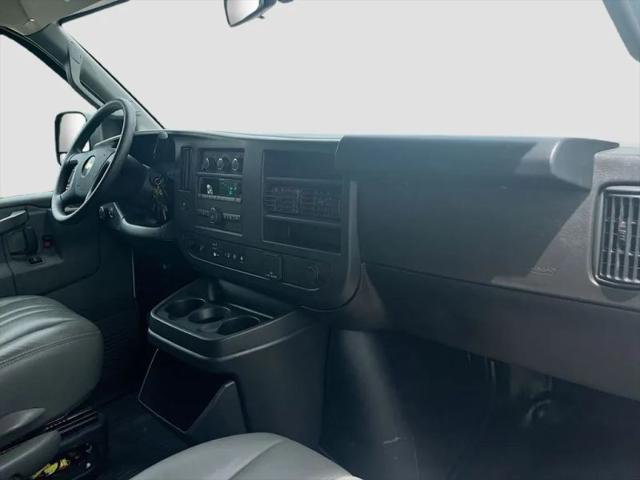 2025 Chevrolet Express Cargo Van RWD 2500 Extended Wheelbase WT