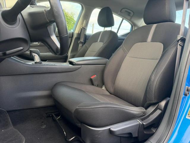 2022 Nissan Sentra SV Xtronic CVT