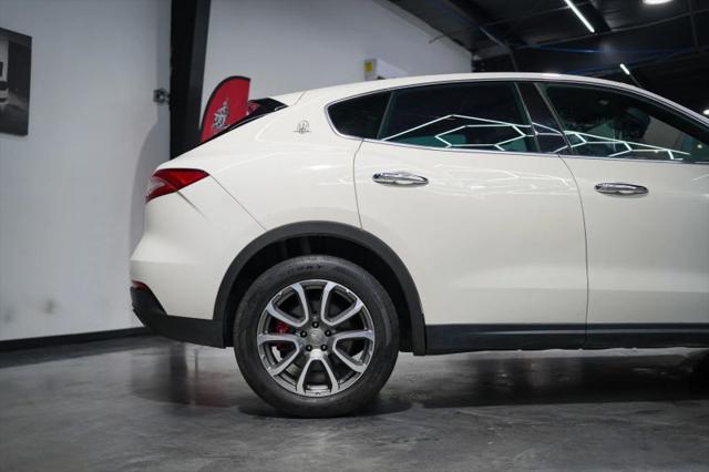 2017 Maserati Levante Base