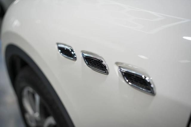 2017 Maserati Levante Base