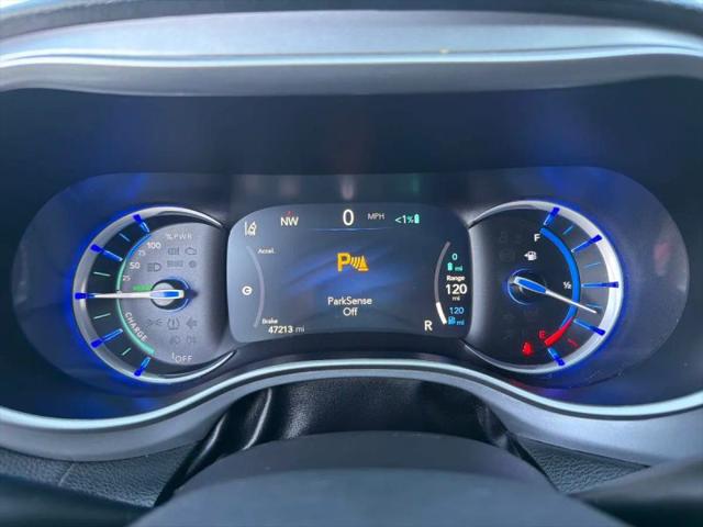 2023 Chrysler Pacifica Hybrid Touring L