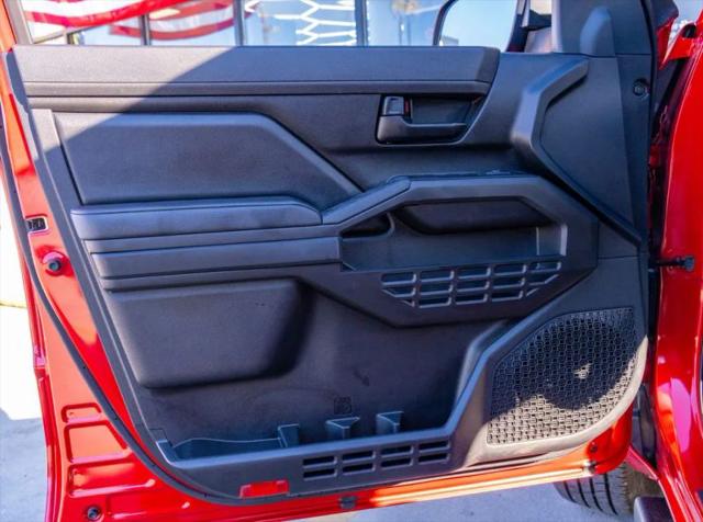2025 Toyota Tacoma SR