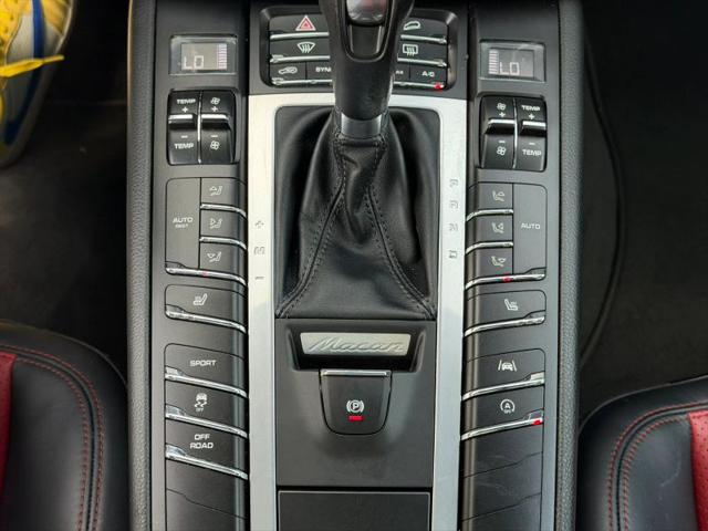 2021 Porsche Macan S