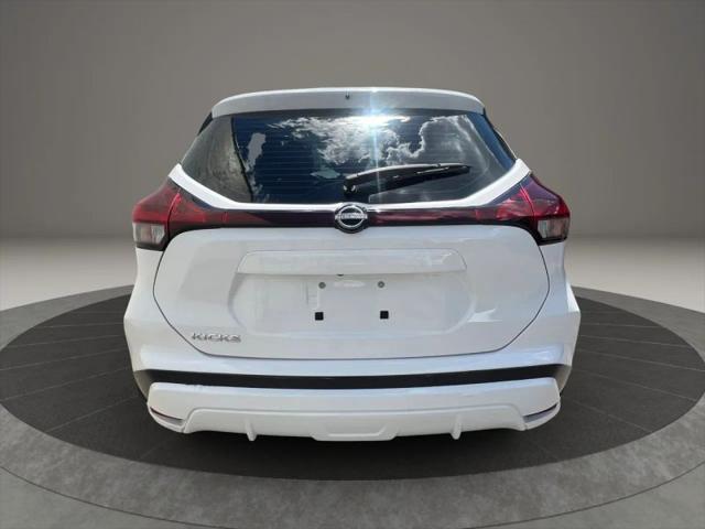 2023 Nissan Kicks S Xtronic CVT