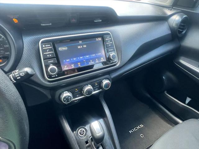 2023 Nissan Kicks S Xtronic CVT