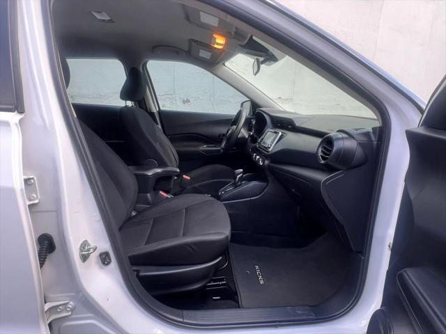 2023 Nissan Kicks S Xtronic CVT