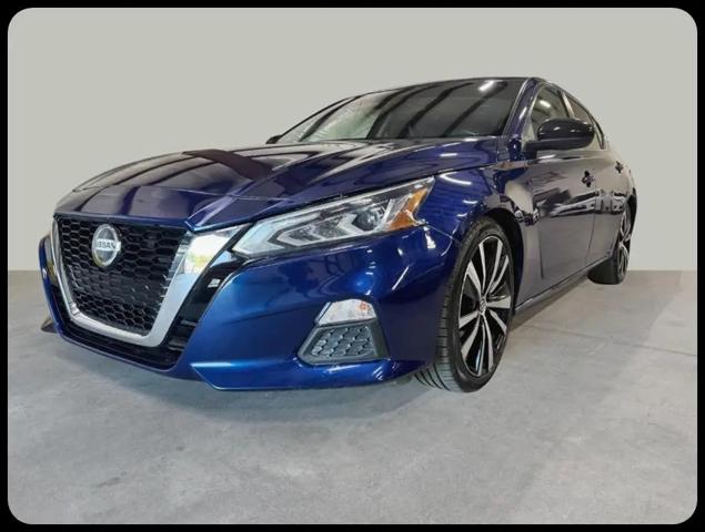 2022 Nissan Altima SR FWD