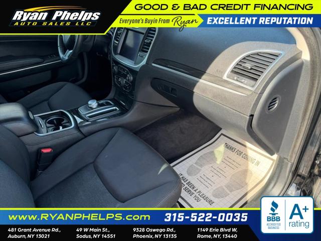 2018 Chrysler 300 Touring