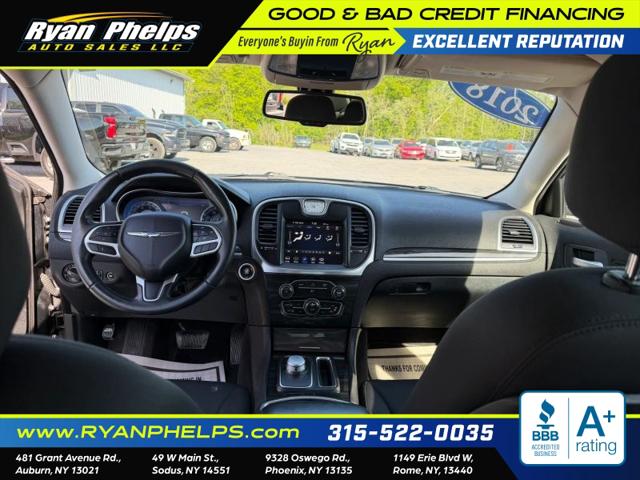 2018 Chrysler 300 Touring