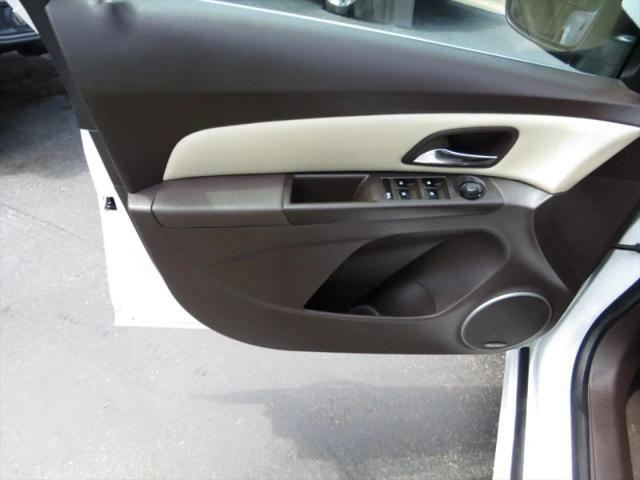 2013 Chevrolet Cruze 2LT Auto
