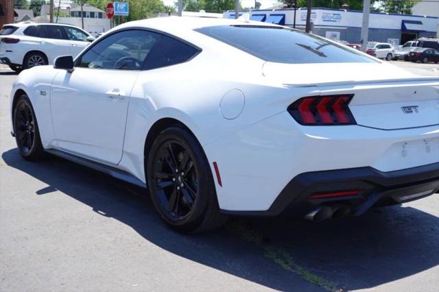 2025 Ford Mustang GT Premium Fastback
