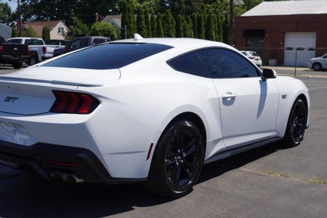 2025 Ford Mustang GT Premium Fastback