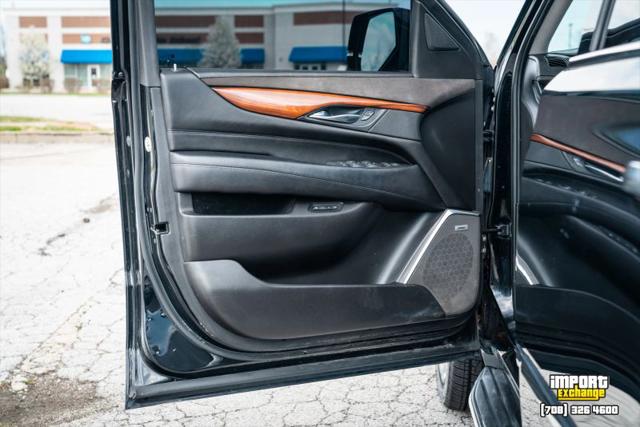 2017 Cadillac Escalade Luxury