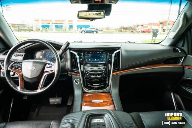 2017 Cadillac Escalade Luxury
