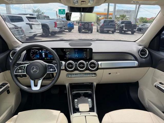 2022 Mercedes-Benz EQB 350 SUV 4MATIC