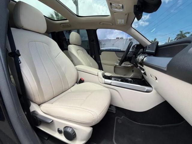 2022 Mercedes-Benz EQB 350 SUV 4MATIC