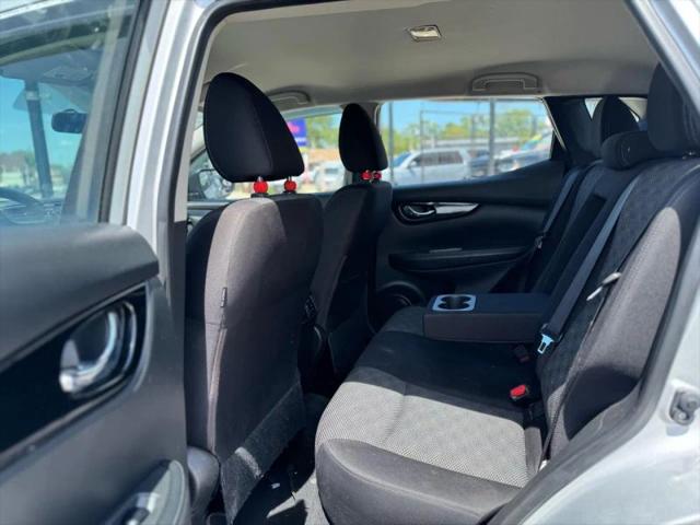 2017 Nissan Rogue Sport SV