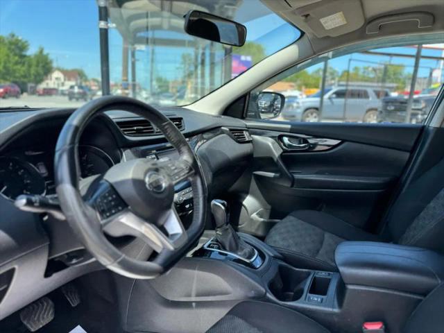 2017 Nissan Rogue Sport SV