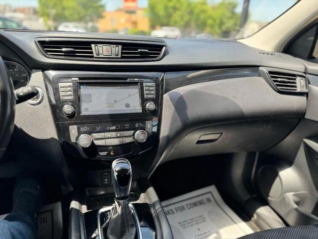 2017 Nissan Rogue Sport SV
