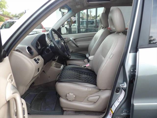 2005 Toyota RAV4 Base