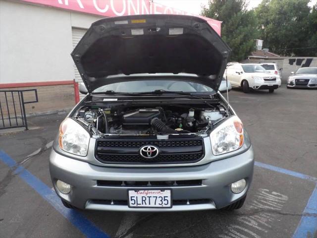 2005 Toyota RAV4 Base