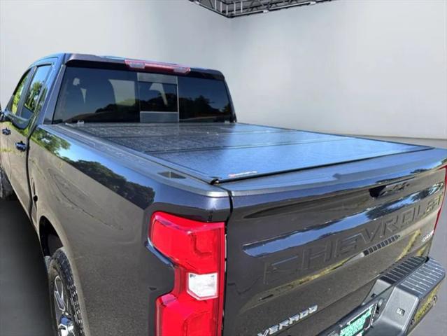 2022 Chevrolet Silverado 1500 4WD Crew Cab Short Bed RST