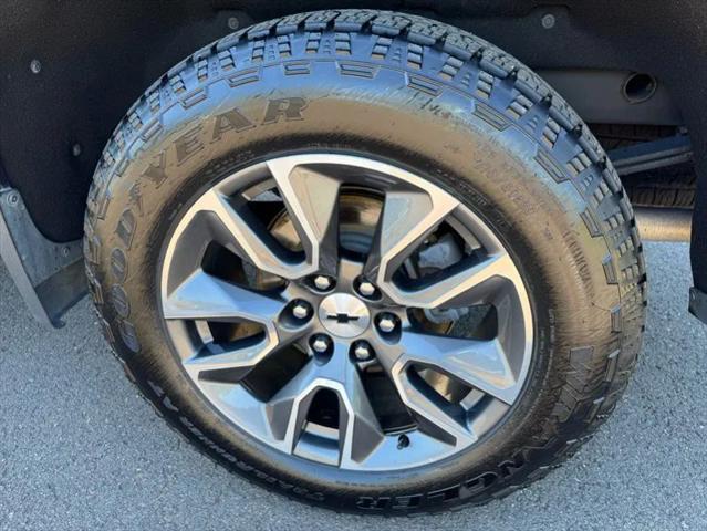2022 Chevrolet Silverado 1500 4WD Crew Cab Short Bed RST