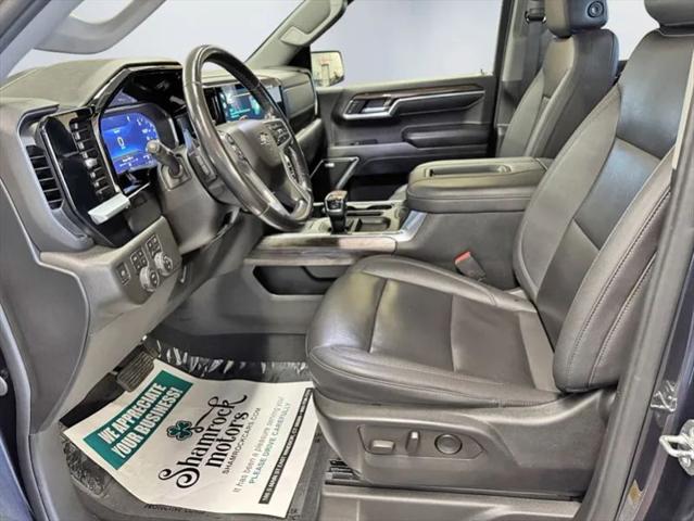 2022 Chevrolet Silverado 1500 4WD Crew Cab Short Bed RST