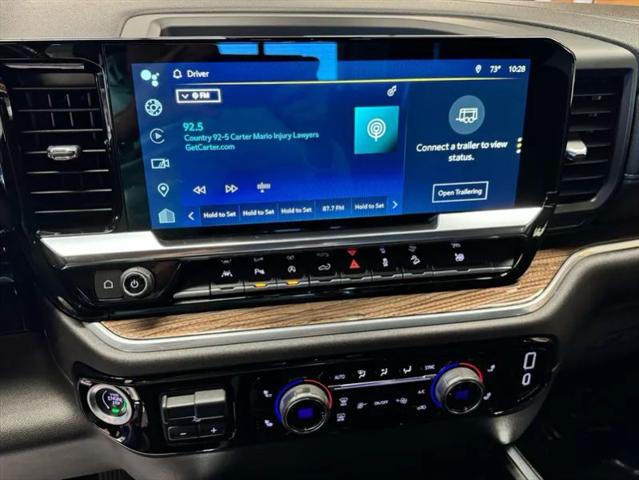 2022 Chevrolet Silverado 1500 4WD Crew Cab Short Bed RST