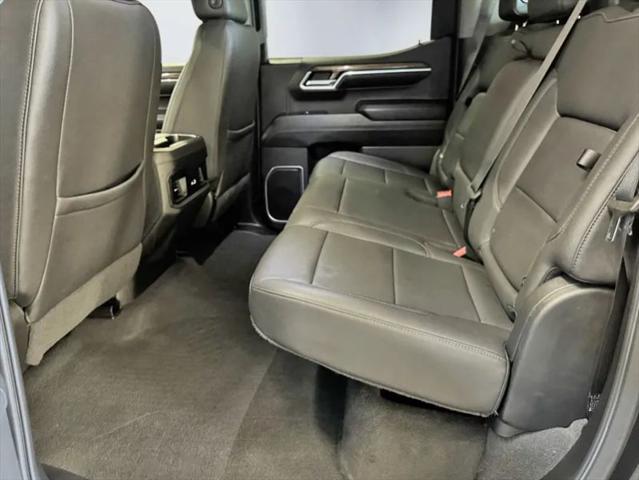 2022 Chevrolet Silverado 1500 4WD Crew Cab Short Bed RST