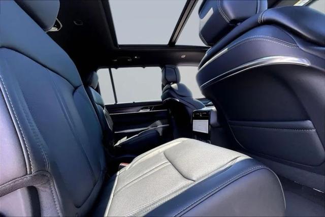 2026 Jeep Grand Wagoneer Summit Obsidian 4x4