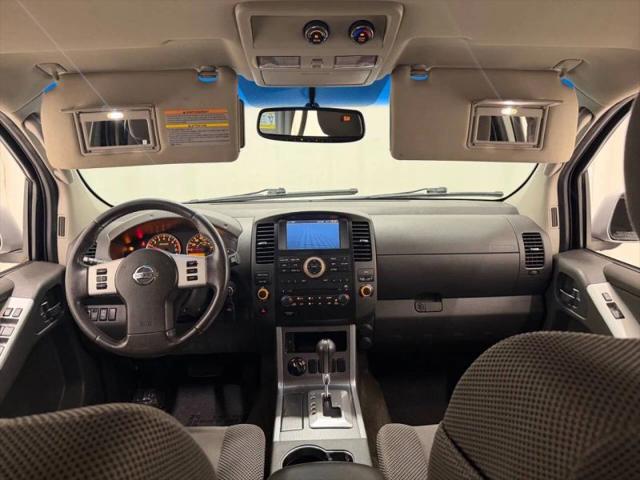 2012 Nissan Pathfinder SV