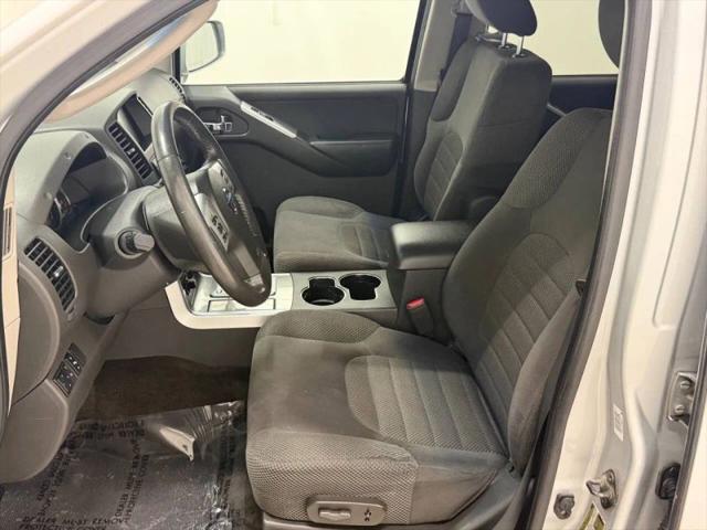 2012 Nissan Pathfinder SV